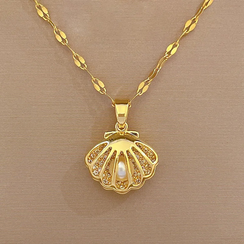 #00037 - Shell Pearl Micro-Embellished Necklace Set