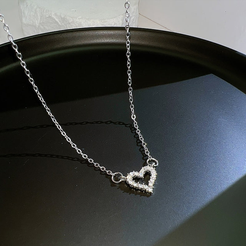 #00028 - Fluttering Heart Zircon Necklace