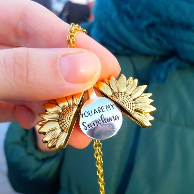 #00008 - Sunflower Pendant Necklace