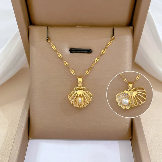 #00037 - Shell Pearl Micro-Embellished Necklace Set