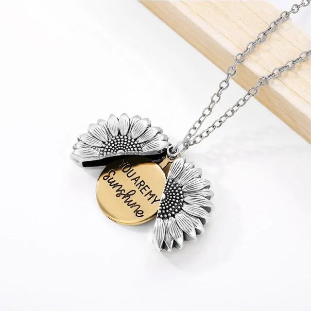 #00008 - Sunflower Pendant Necklace